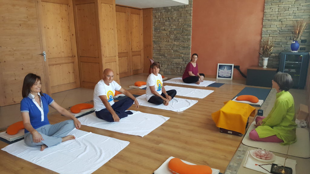 Lezione di Yoga al Tevini Hotel