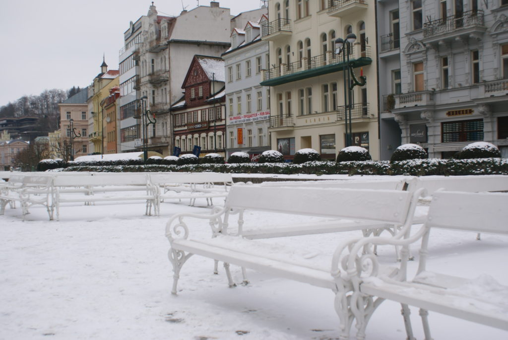 Karlovivary . lungo fiume