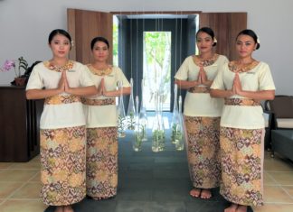 Coccole nel cuore dell’Oceano – una Spa alle Maldive L'ingresso alla Cube Spa Maldive